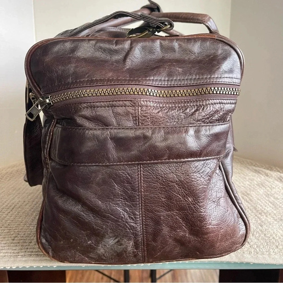 LEATHER SIDE POCKET DUFFEL - Picture 15 of 16